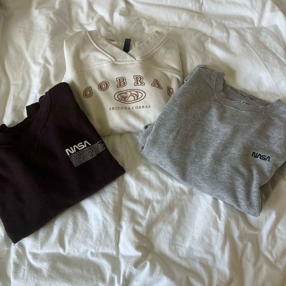 H&M SWEATER BUNDLE